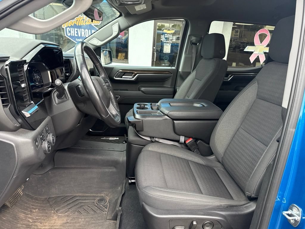 Used 2022 GLACIER BLUE METALLIC Chevrolet LT Trail Boss image 18