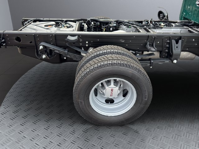 2026 GMC Sierra 3500HD Pro - Photo 28