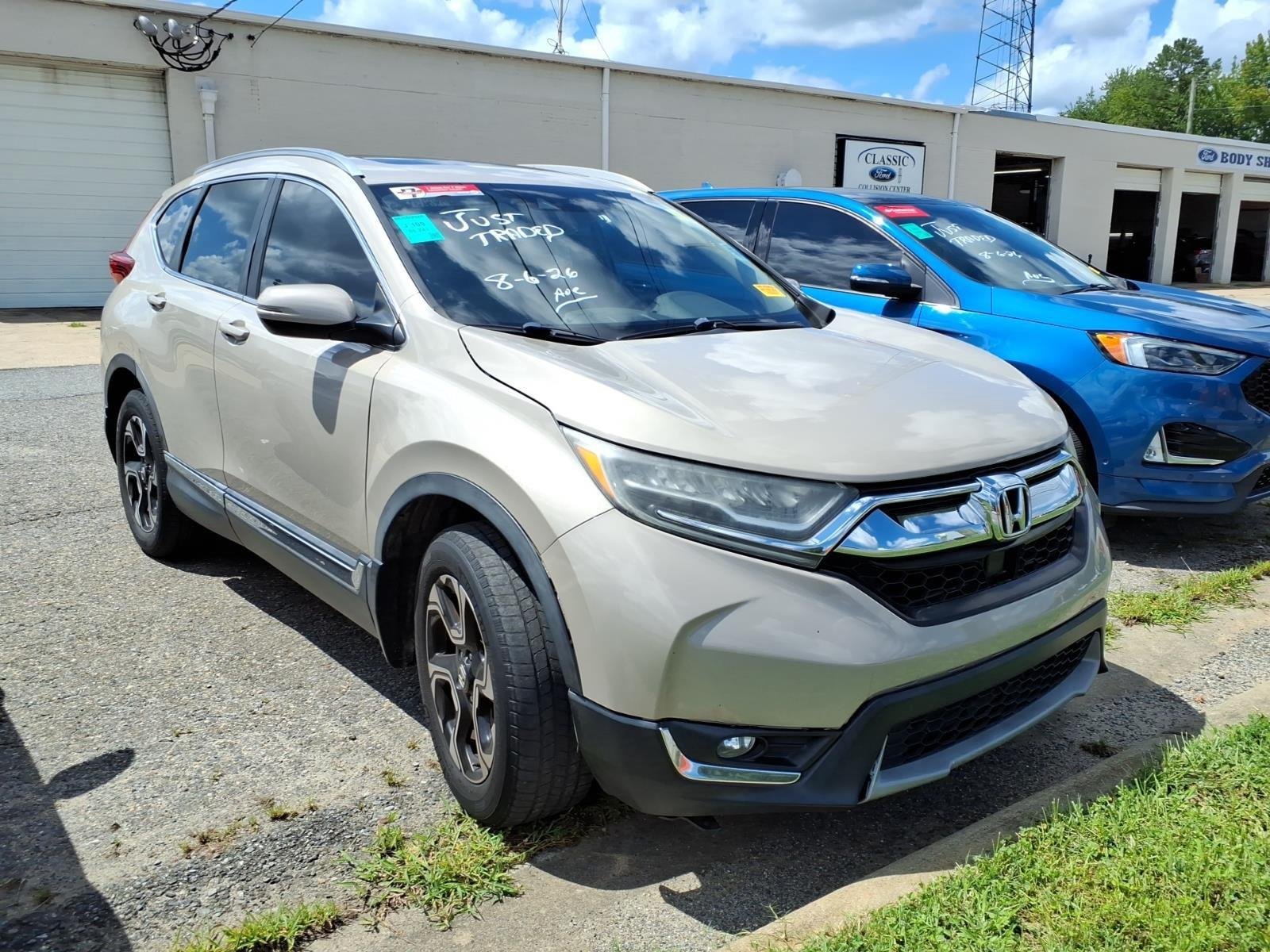 Used 2017 Sandstorm Metallic Honda Touring image 3