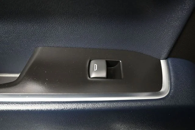 Used 2023 Black Chevrolet High Country image 13
