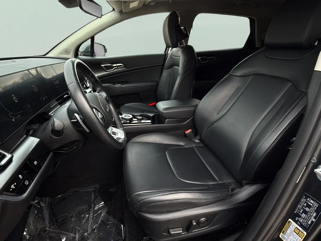 Used 2023 Gravity Gray Kia EX image 26