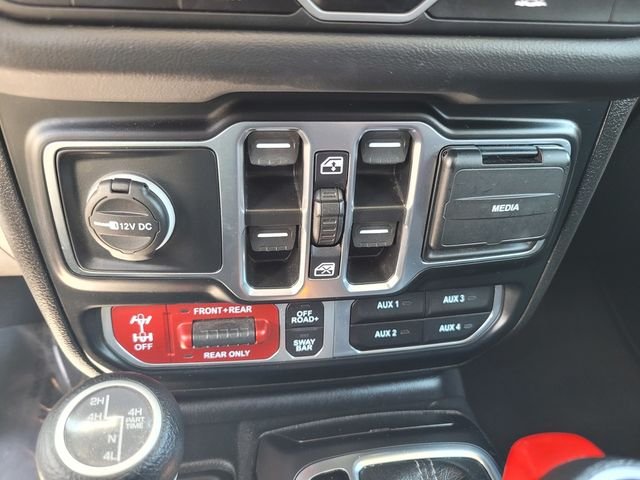 Used 2024 White Jeep Rubicon 4xe image 26