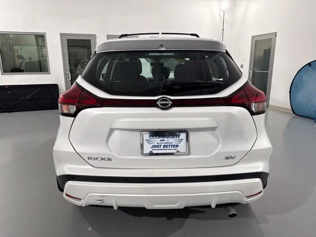 Used 2023 White Nissan SV image 7