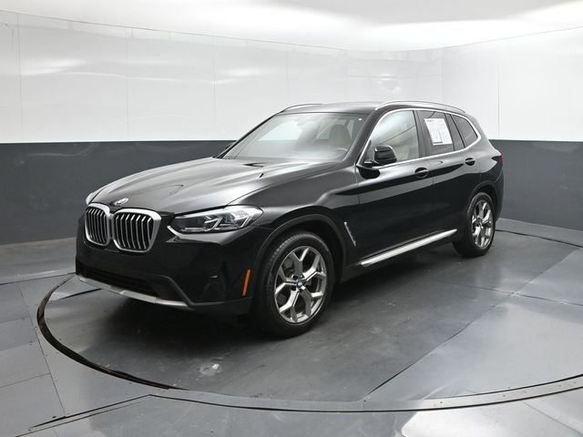 Used 2024 Black BMW sDrive30i image 34