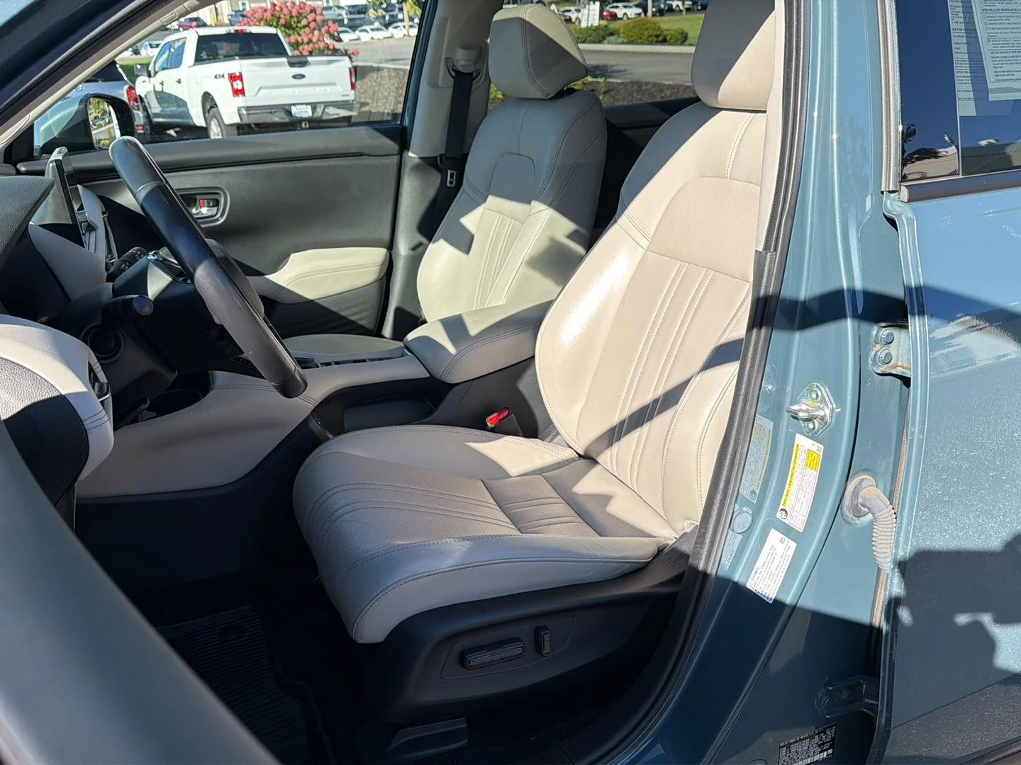 Used 2025 Nordic Forest Pearl Honda EX-L image 18