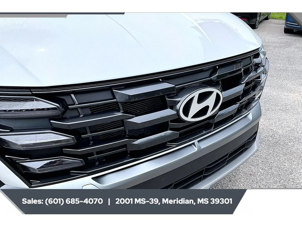Used 2025 SERENITY WHITE PEARL Hyundai SEL Convenience image 21