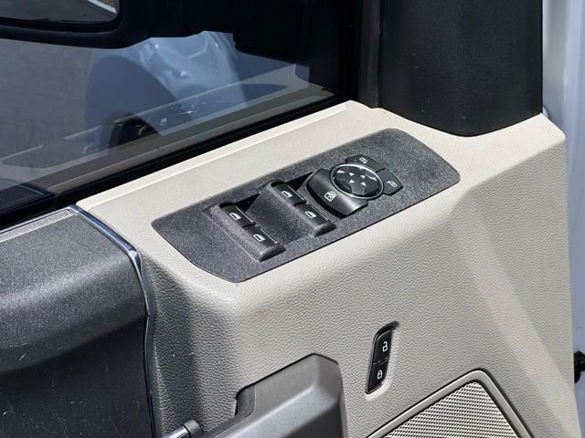 Used 2020 Oxford White Ford XLT image 10