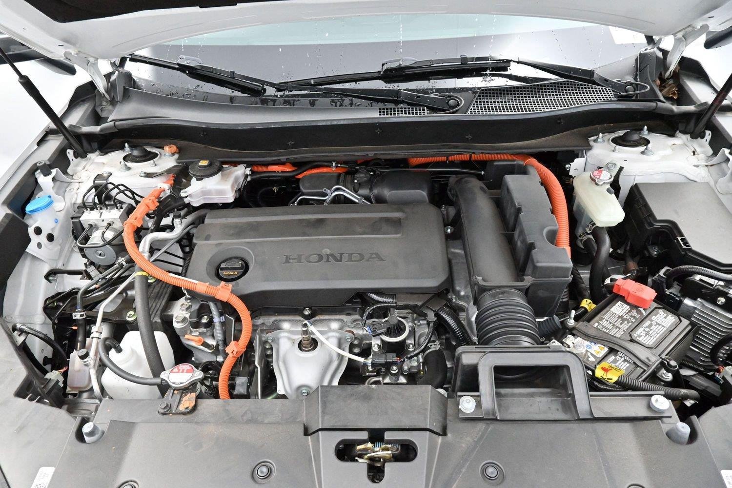 Used 2025 Platinum White Pearl Honda Sport-L image 38