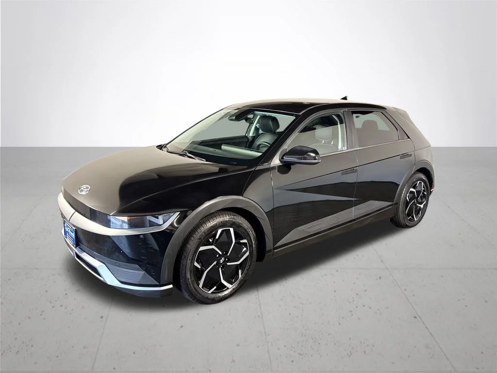 Used 2022 Hyundai IONIQ 5 SEL with VIN KM8KN4AE8NU062480 for sale in Gladstone, OR