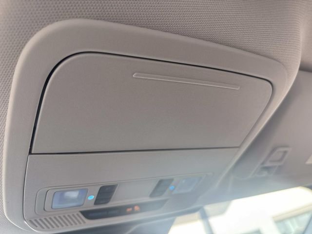 Used 2025 Blue Metallic Ford Premium image 32