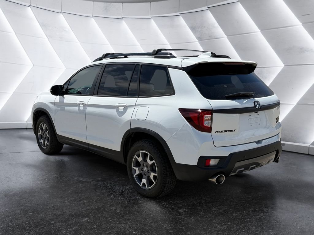 Used 2022 White Honda TrailSport image 6