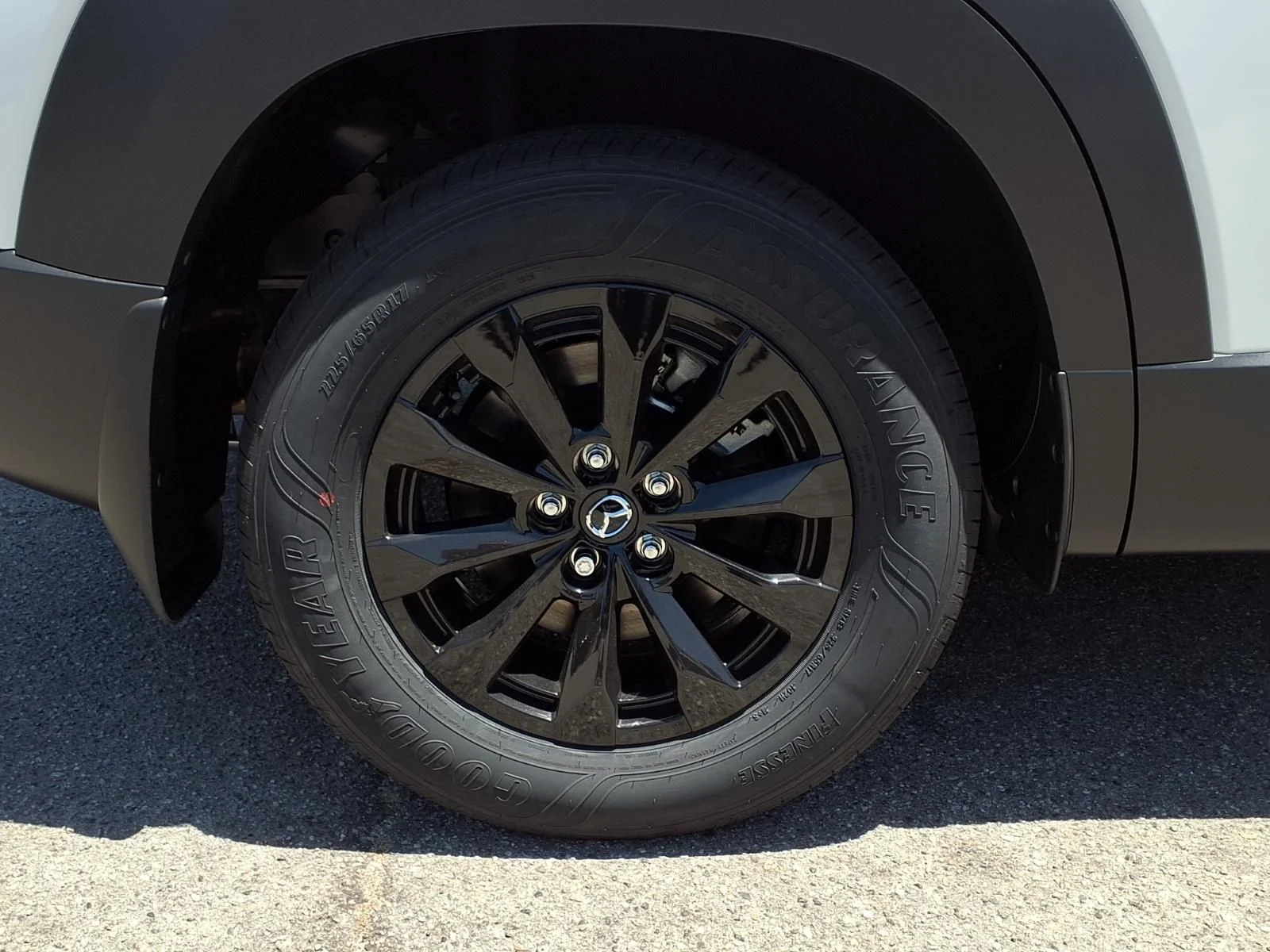 New 2026 Wind Chill Pearl Mazda Preferred AWD image 4