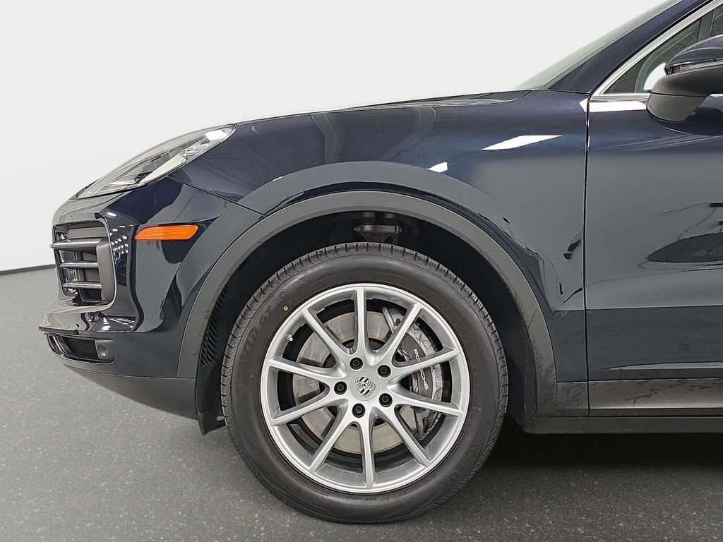 Certified Used 2023  Porsche Base image 10