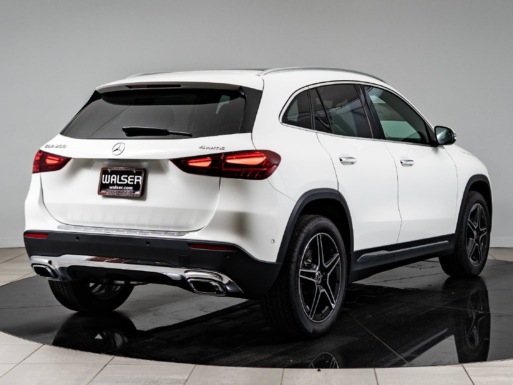 New 2026 Polar White Mercedes-Benz GLA 250 image 10
