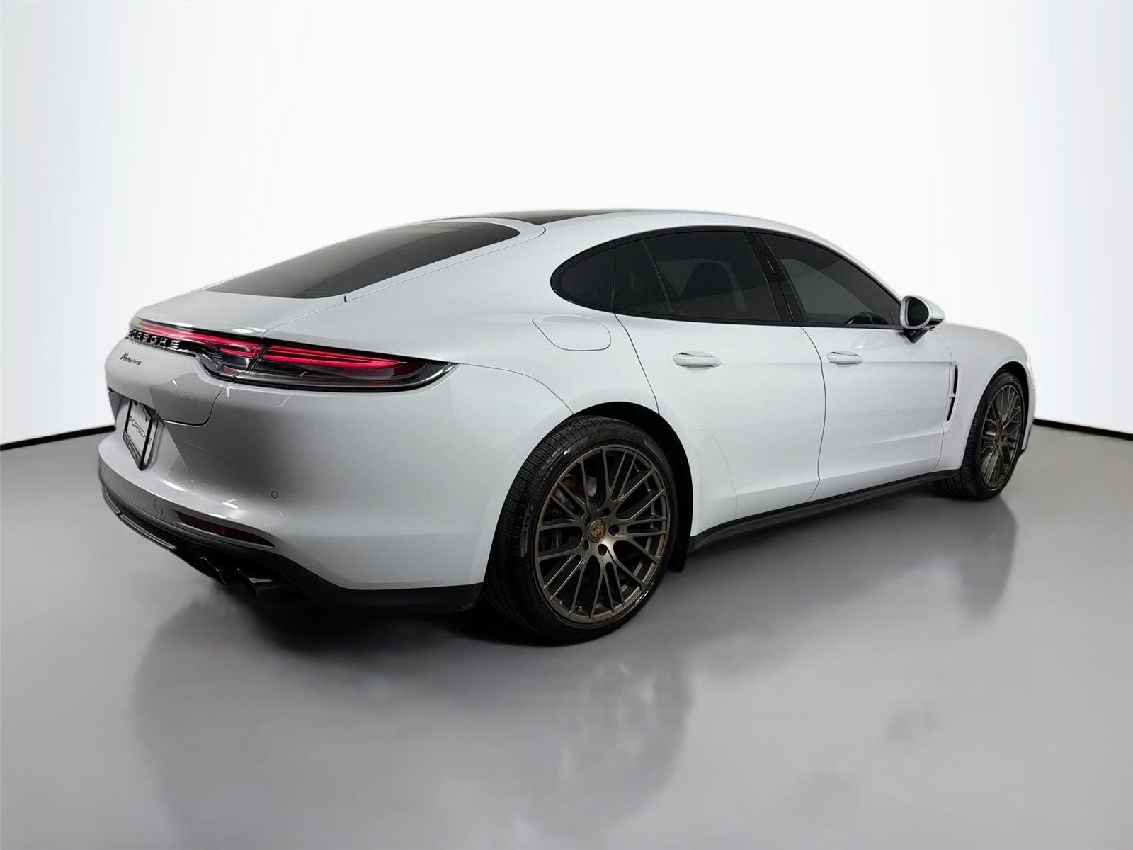 Certified Used 2023 Carrera White Metallic Porsche Platinum Edition image 7