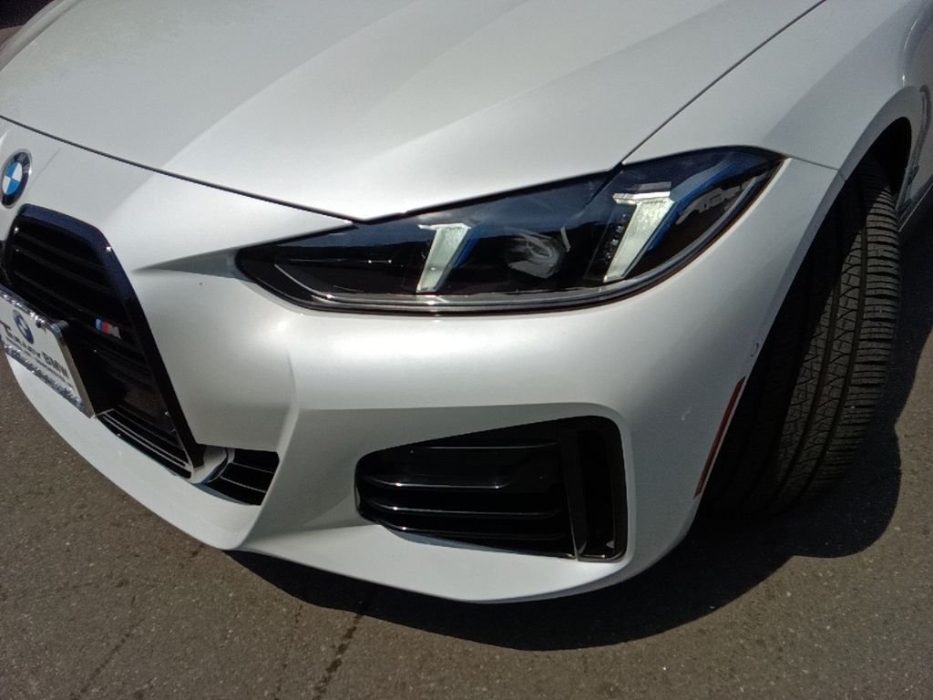 Used 2026 Mineral White Metallic BMW M440i xDrive Gran Coupe image 34