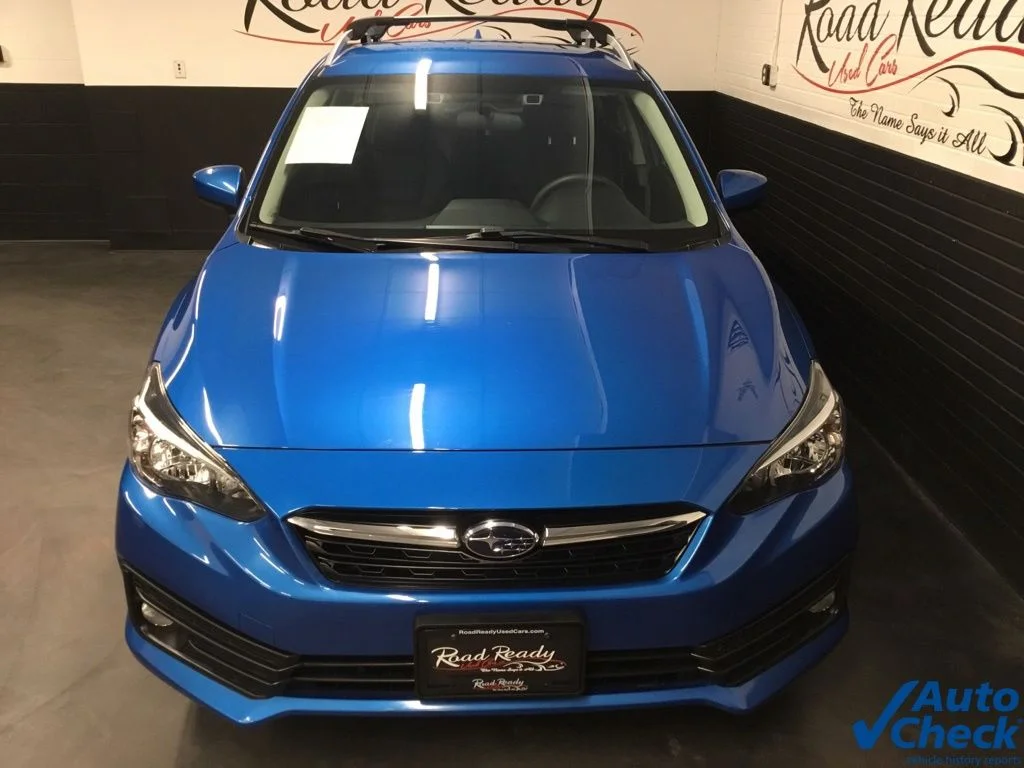 Used 2020 Blue Subaru Premium image 4