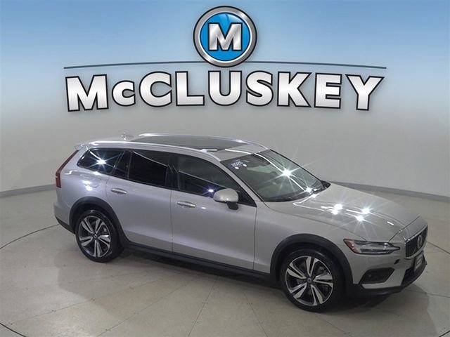 2025 Volvo V60 Cross Country Plus - Photo 26