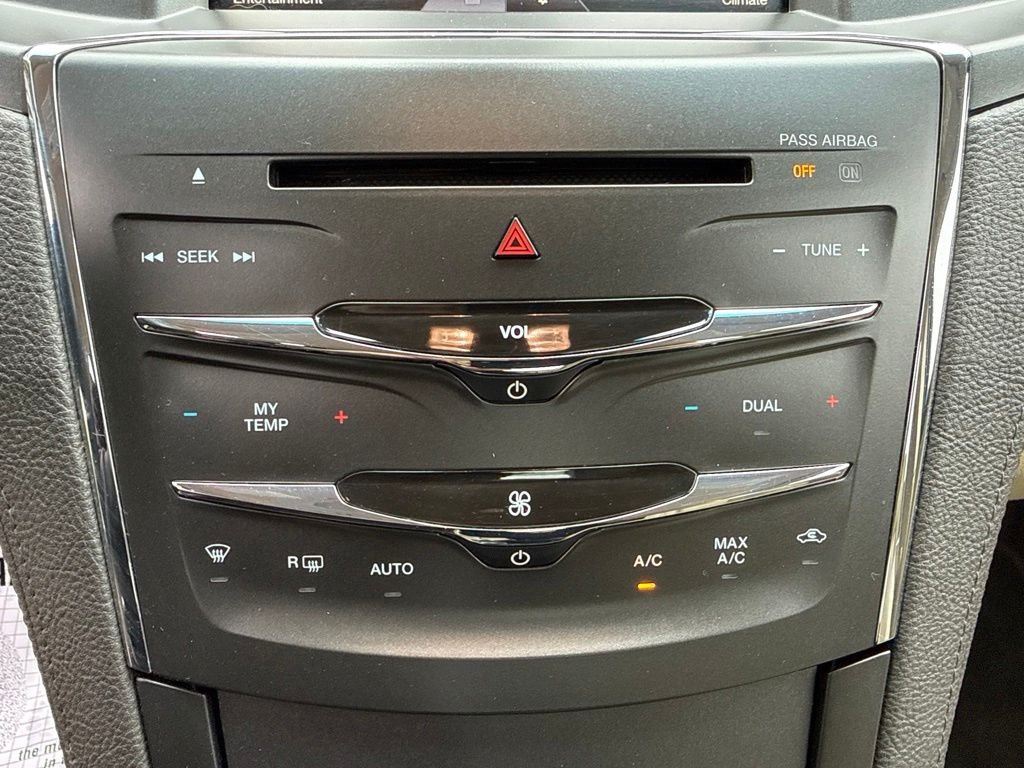 Used 2015 Brown Lincoln Base image 31