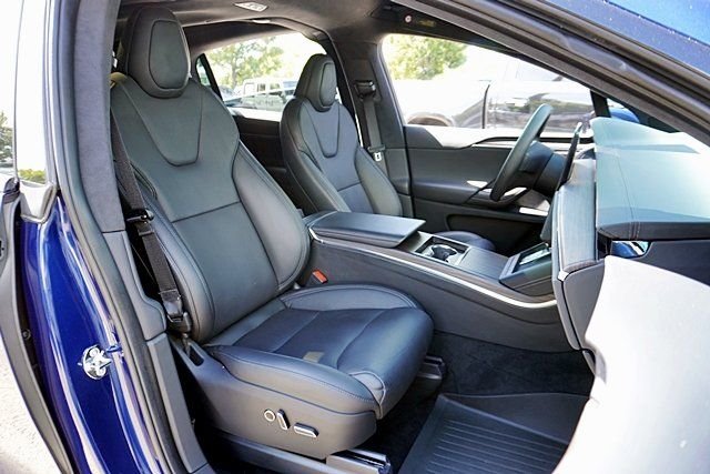 Used 2023 Blue Tesla Base image 13