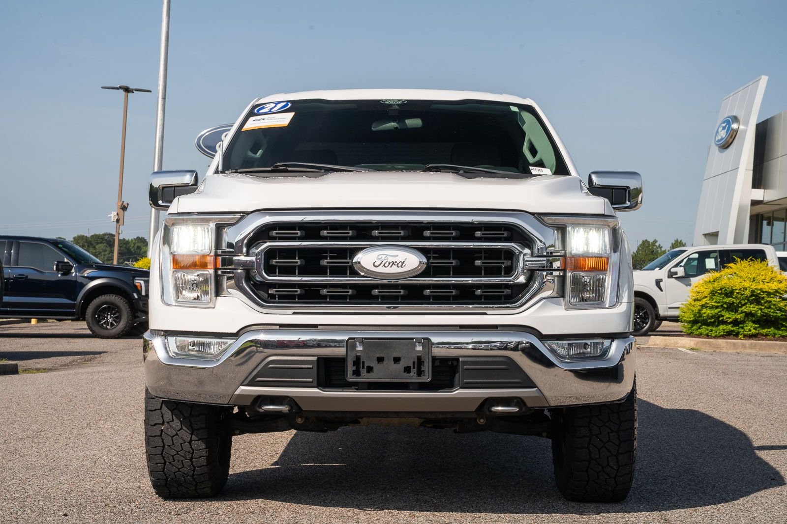 Certified Used 2021  Ford XLT image 2