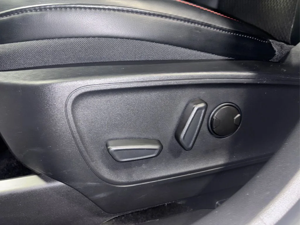 Certified Used 2025 Gray Metallic Ford ST-Line image 29