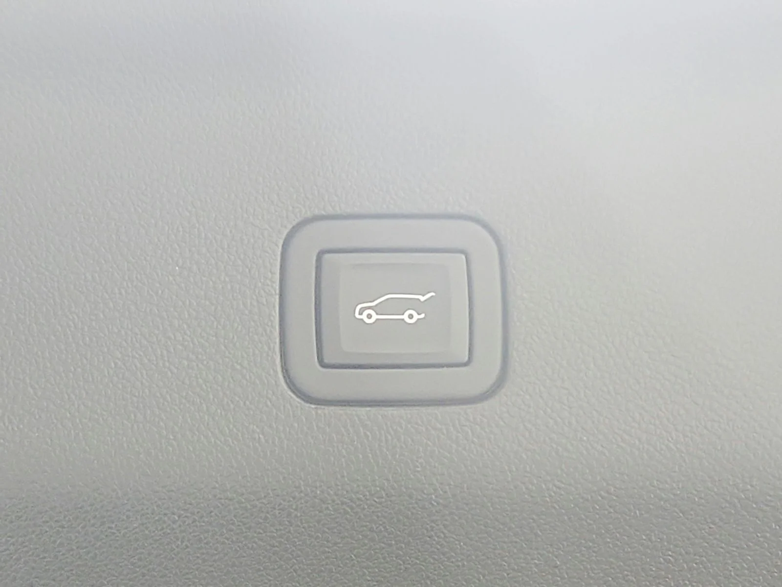 Used 2023 Silver GMC Denali image 55