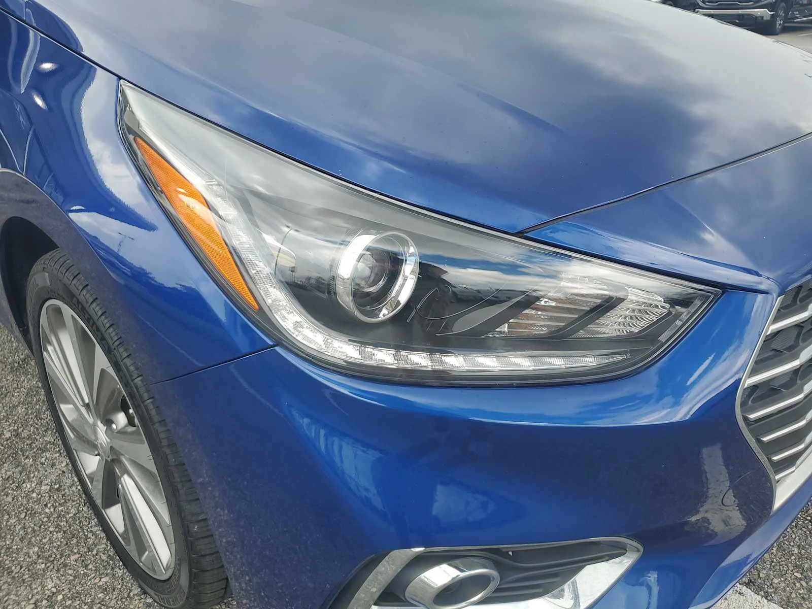Used 2022  Hyundai Limited image 11