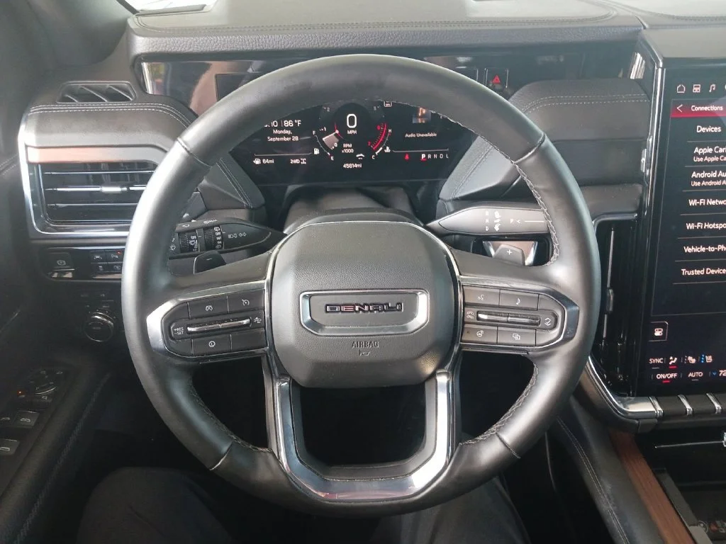Used 2025 Sterling Metallic GMC Denali image 17