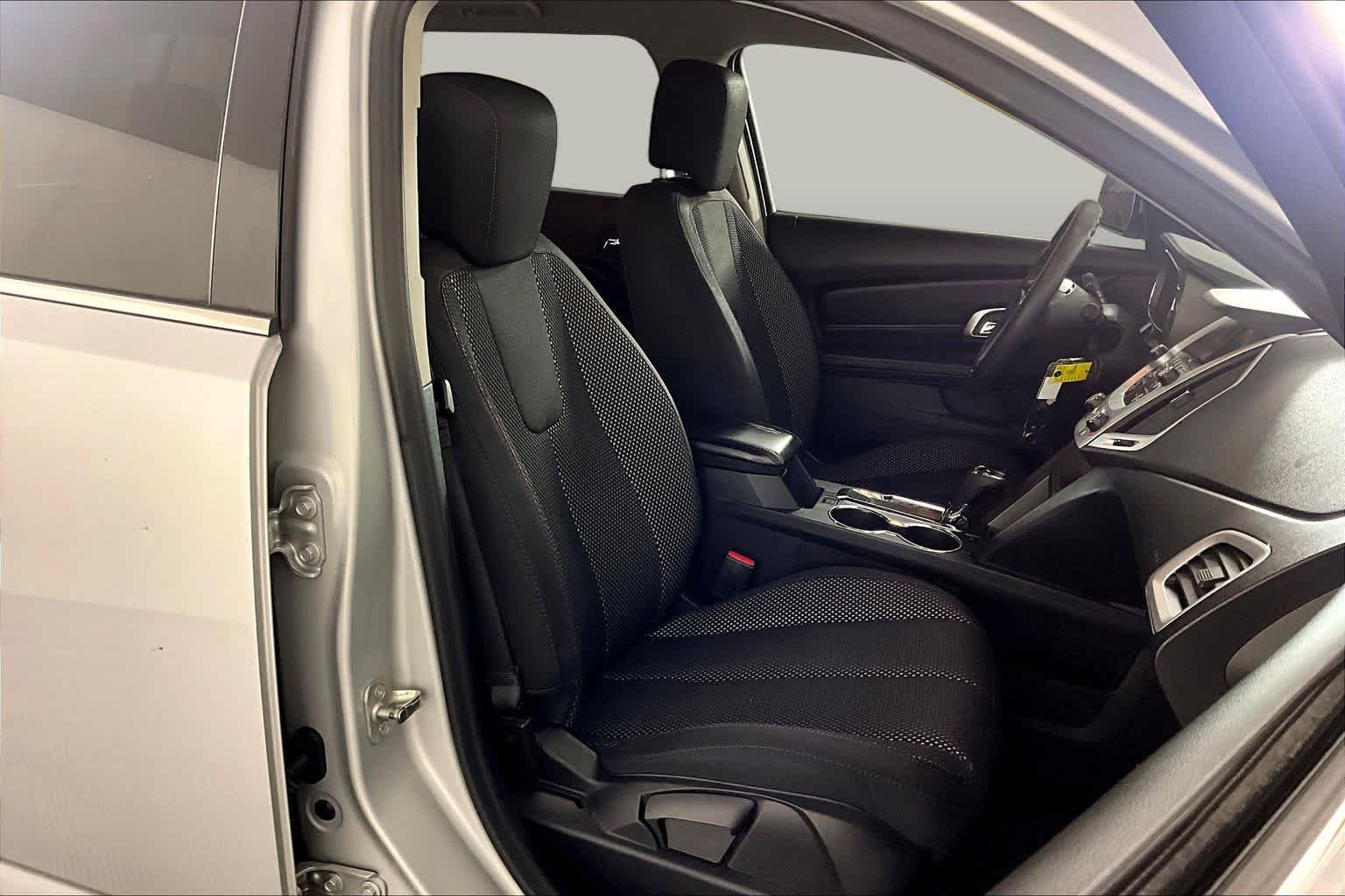 Used 2016 Quicksilver Metallic GMC SLE image 9