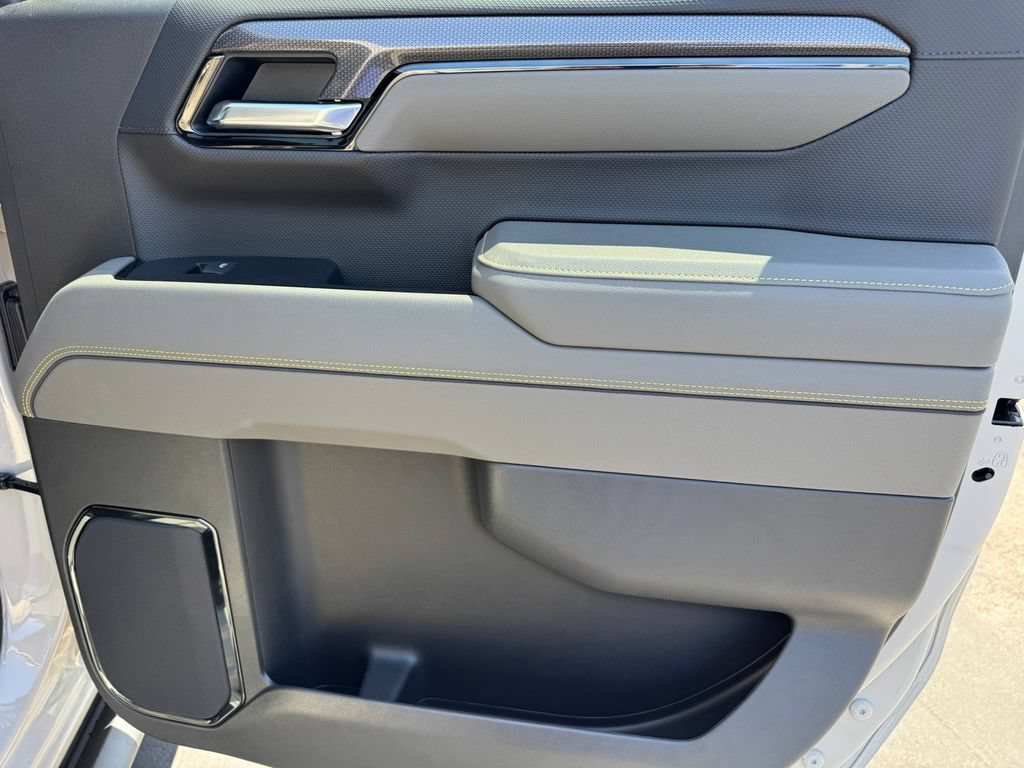 2026 Chevrolet Silverado 1500 ZR2 - Photo 11
