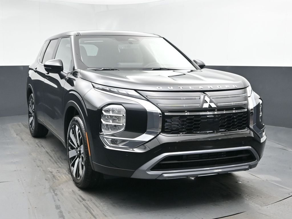 New 2026 Black Mitsubishi SE image 2