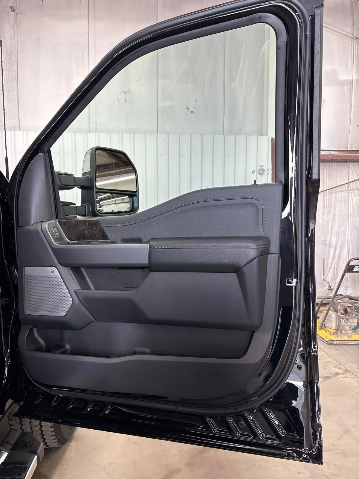 New 2026 Agate Black Metallic Ford F-350® Lariat® image 20