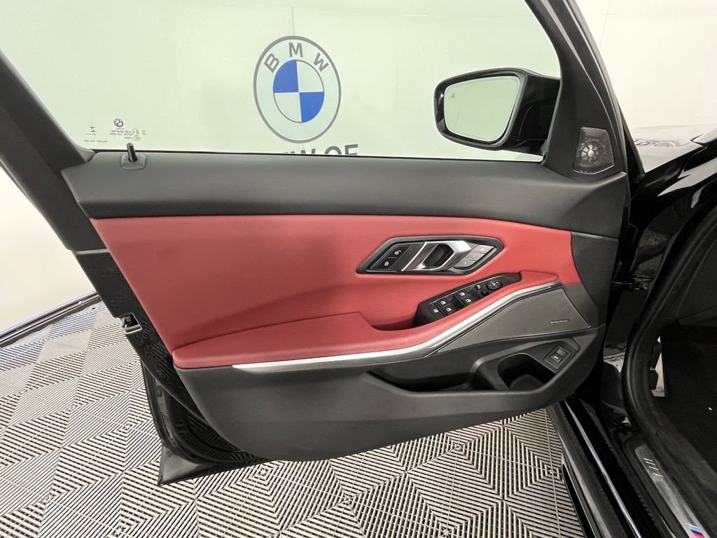 Used 2024 Black BMW M340i xDrive image 27