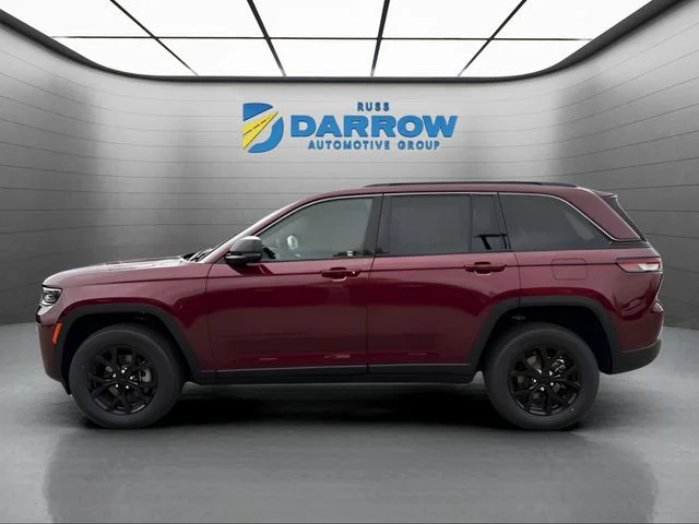 New 2026 Velvet Red Pearl-Coat Exterior Paint Jeep Laredo Altitude image 2