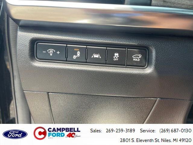 Used 2022 Black Kia SX image 32
