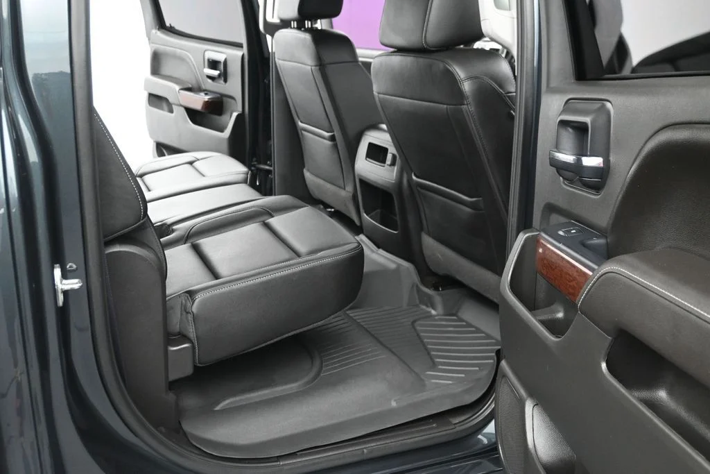 Used 2017 Gray GMC SLT image 10