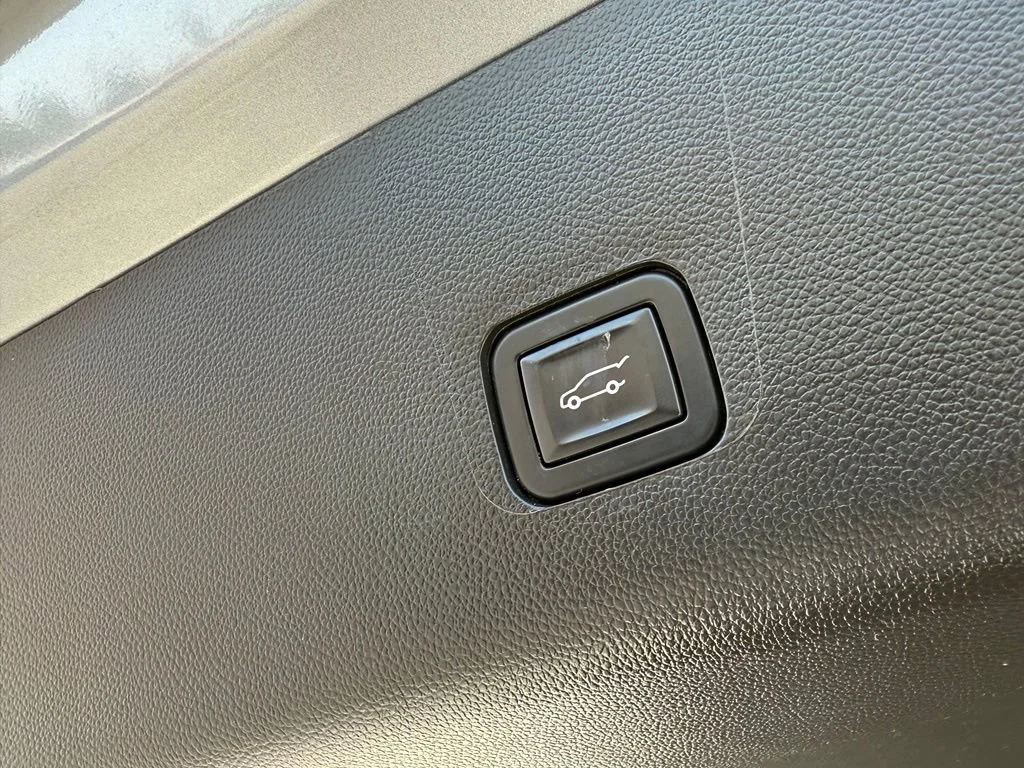 Used 2023 Sterling Gray Metallic Chevrolet LT Cloth image 10