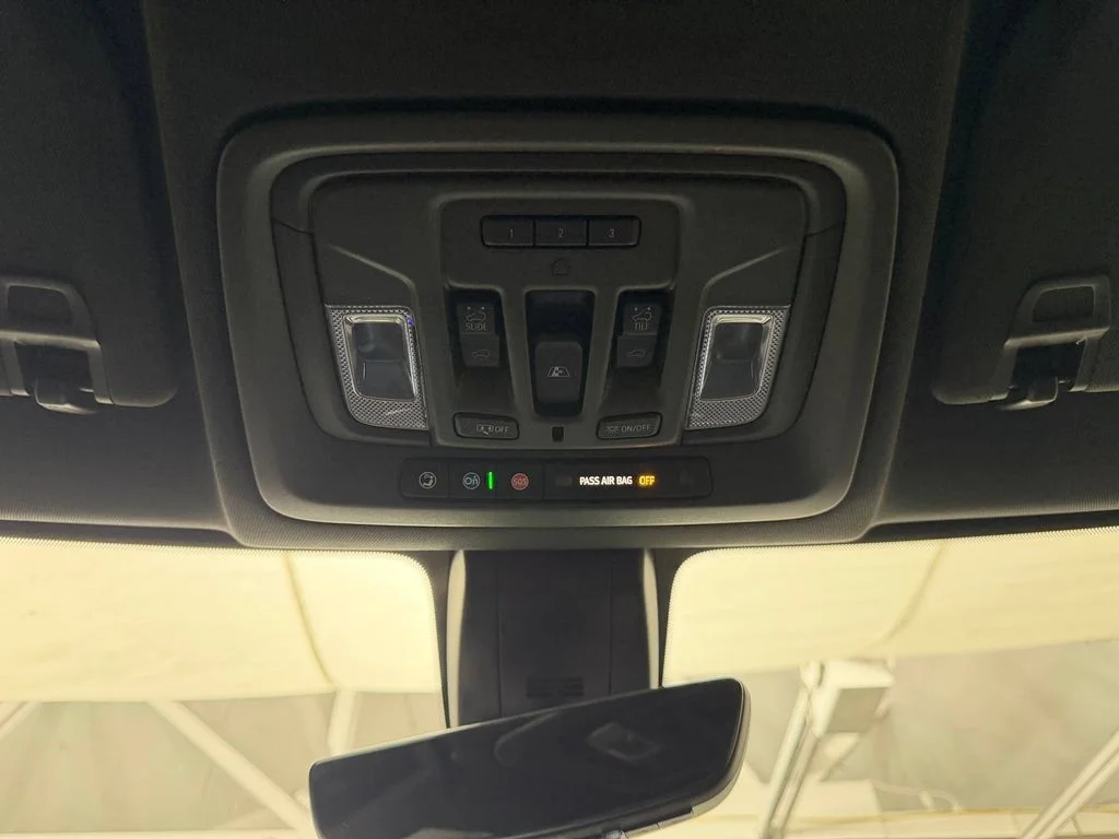 Used 2023 Summit White GMC AT4 image 32