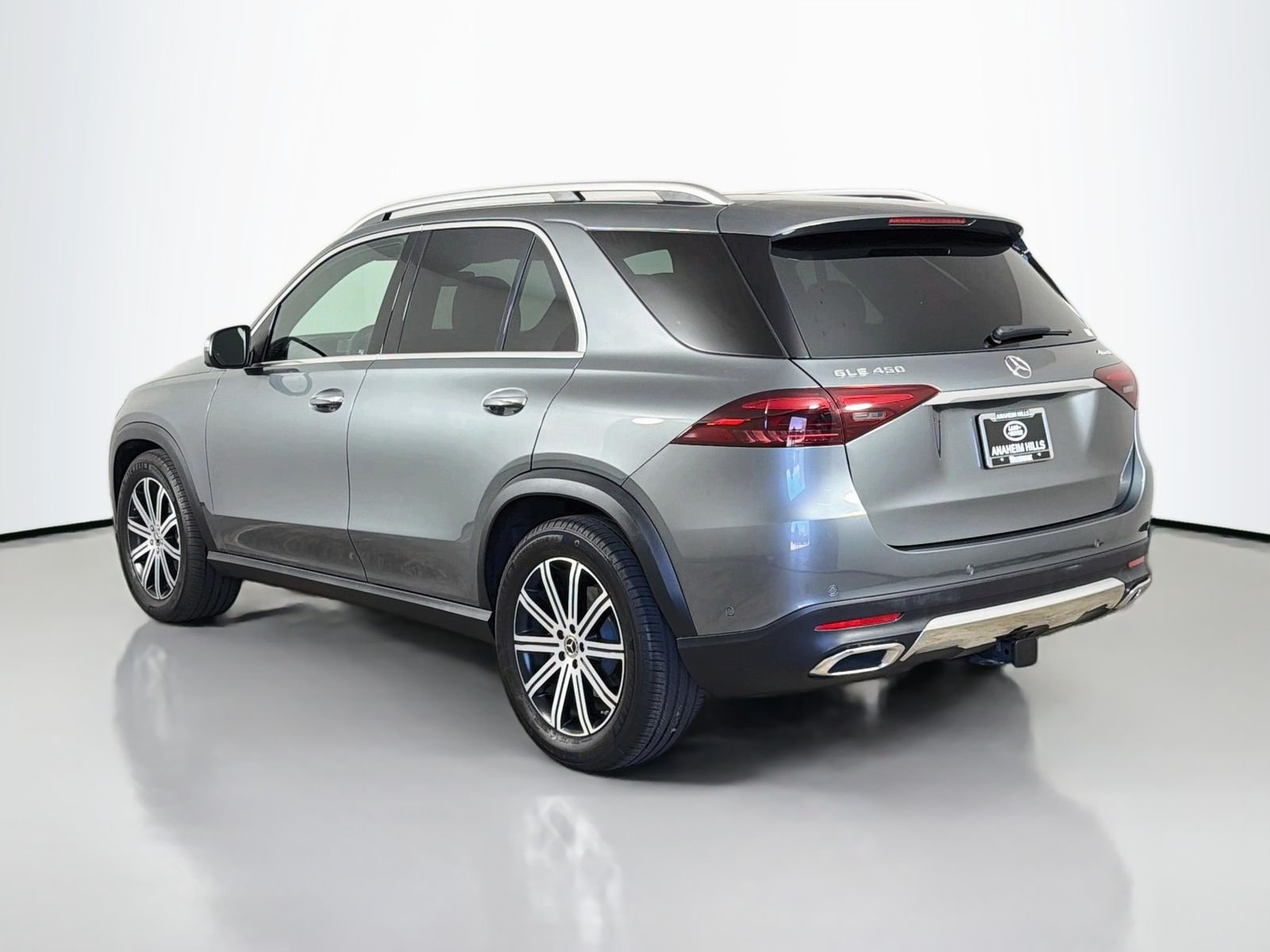 Used 2025 Selenite Gray Metallic Mercedes-Benz GLE 450 image 3