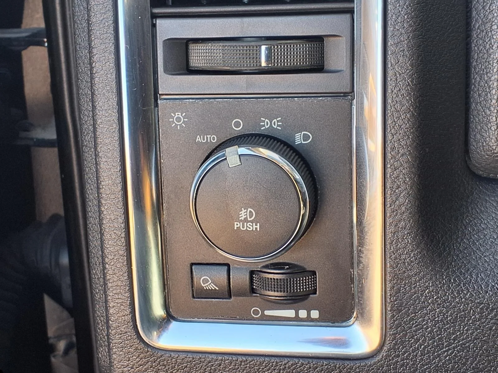 2012 RAM Ram 2500 Pickup Laramie - Photo 24