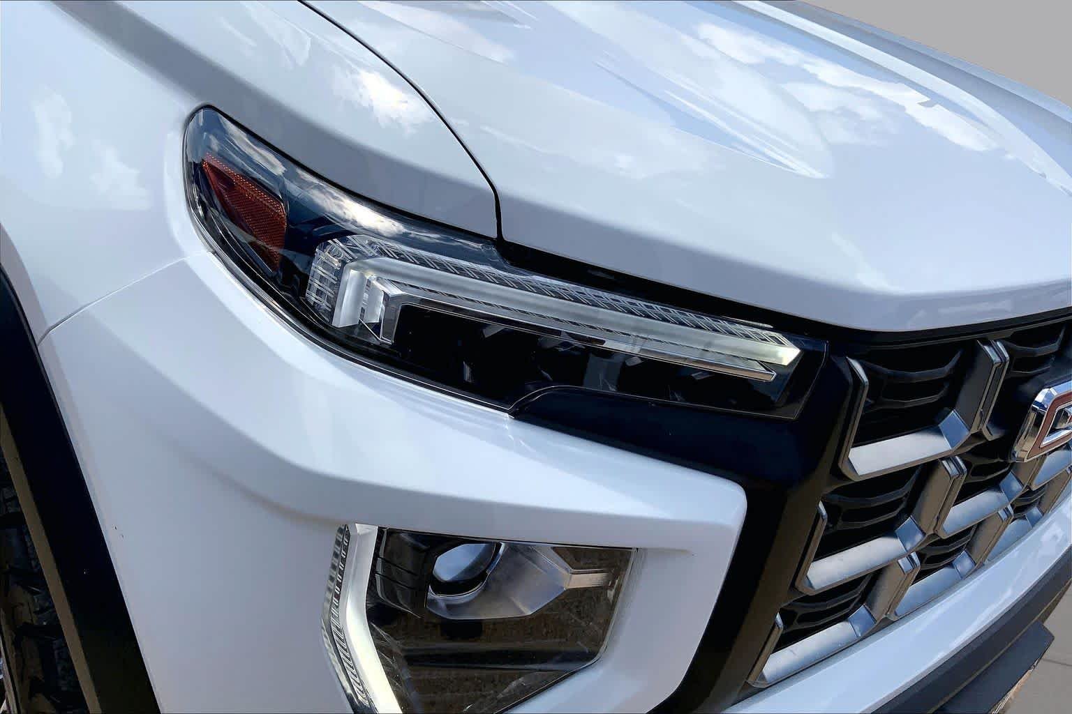 Used 2024 Summit White GMC 4WD AT4 image 53