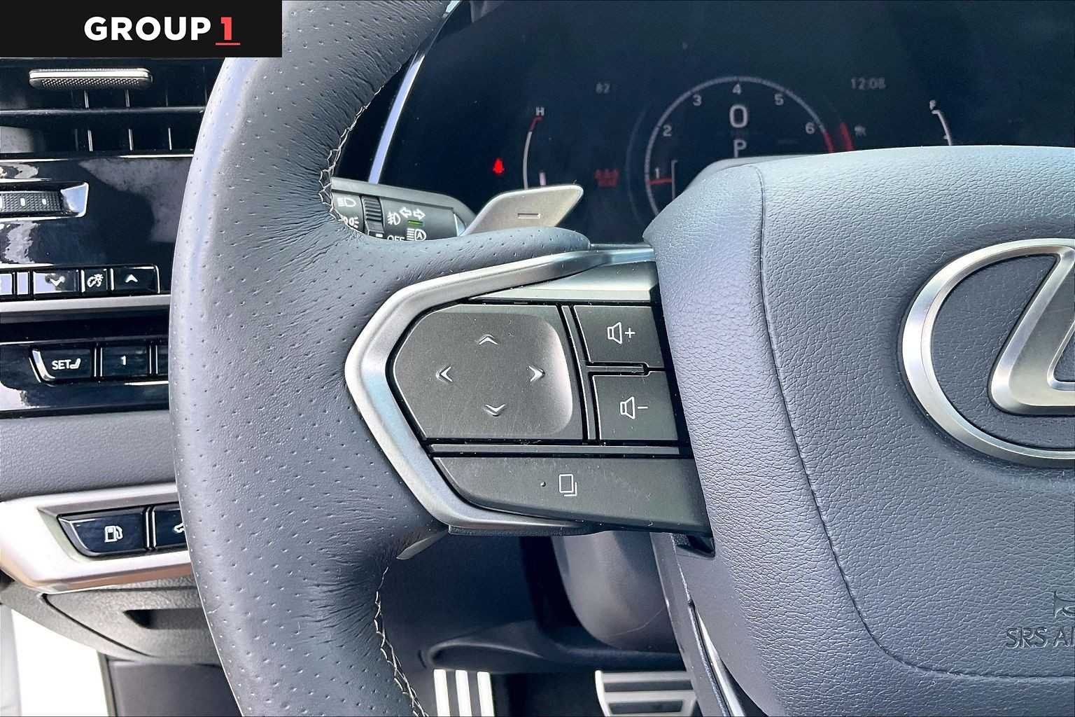 Used 2023 Ultra White Lexus F SPORT Handling image 22
