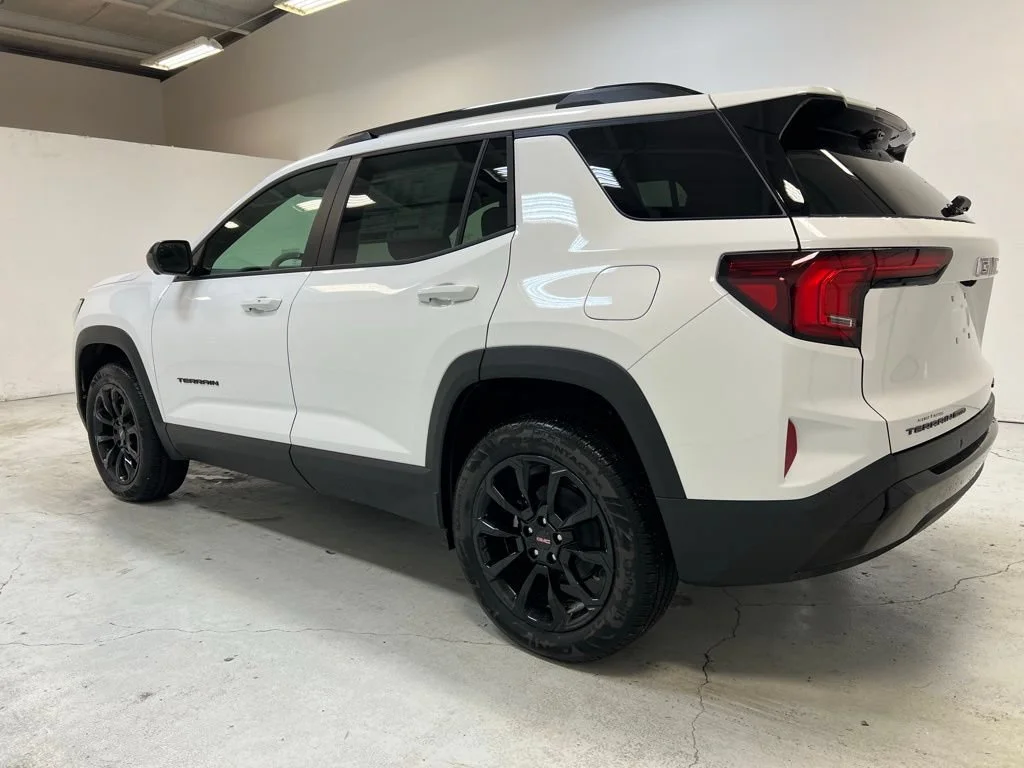 2026 GMC Terrain Elevation - Photo 10