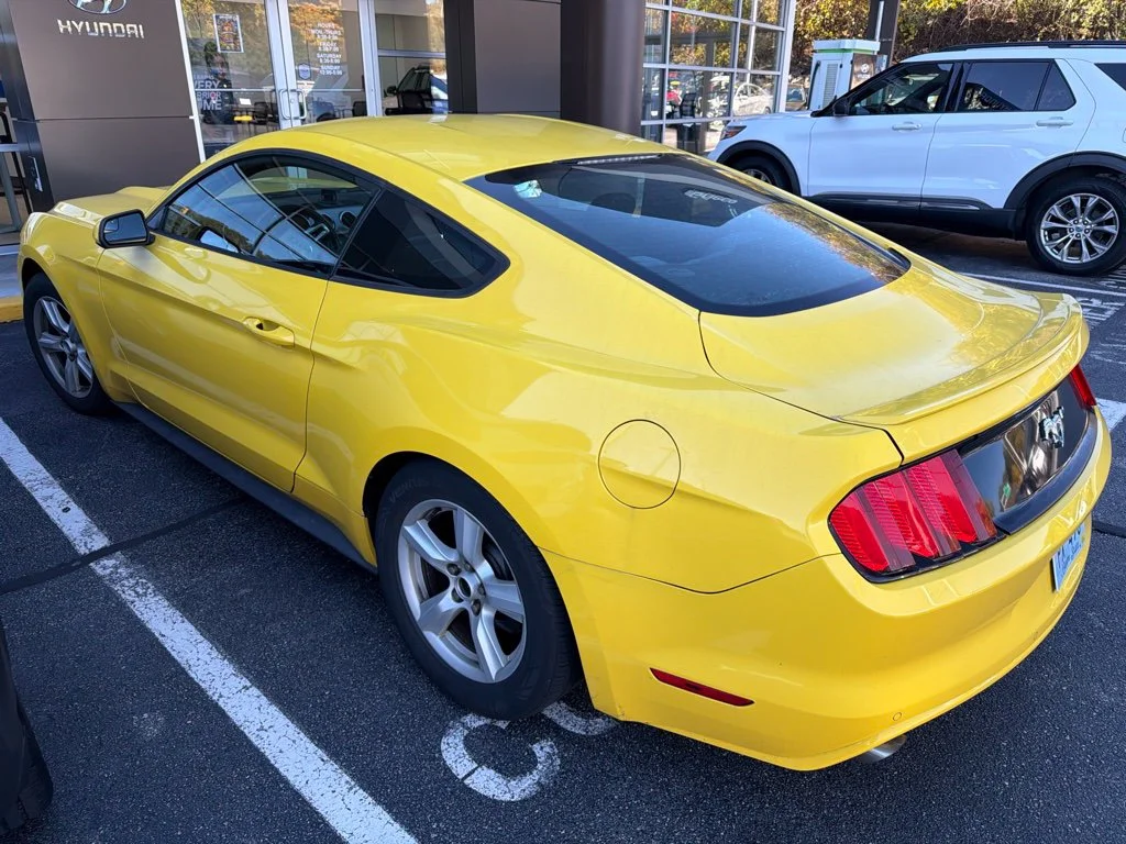 Used 2015 Yellow Ford EcoBoost Premium image 4