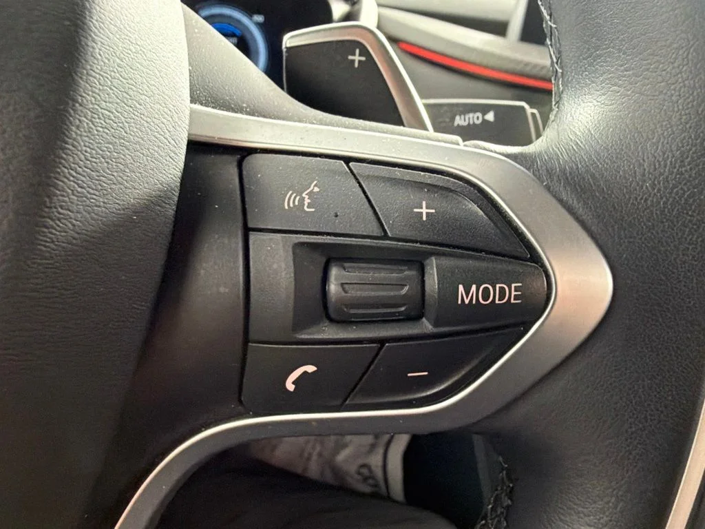 Used 2019 White BMW Base image 25