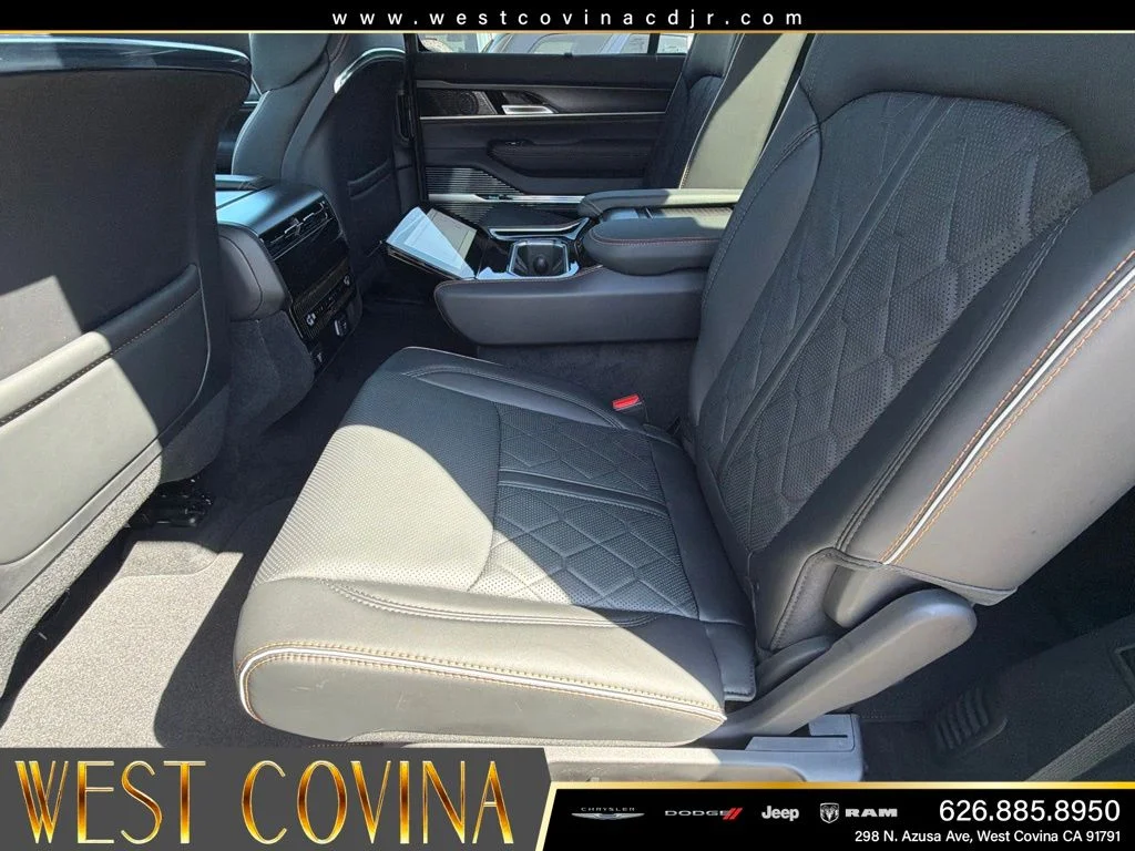 New 2026 Bright White Clearcoat Jeep Summit Reserve image 29