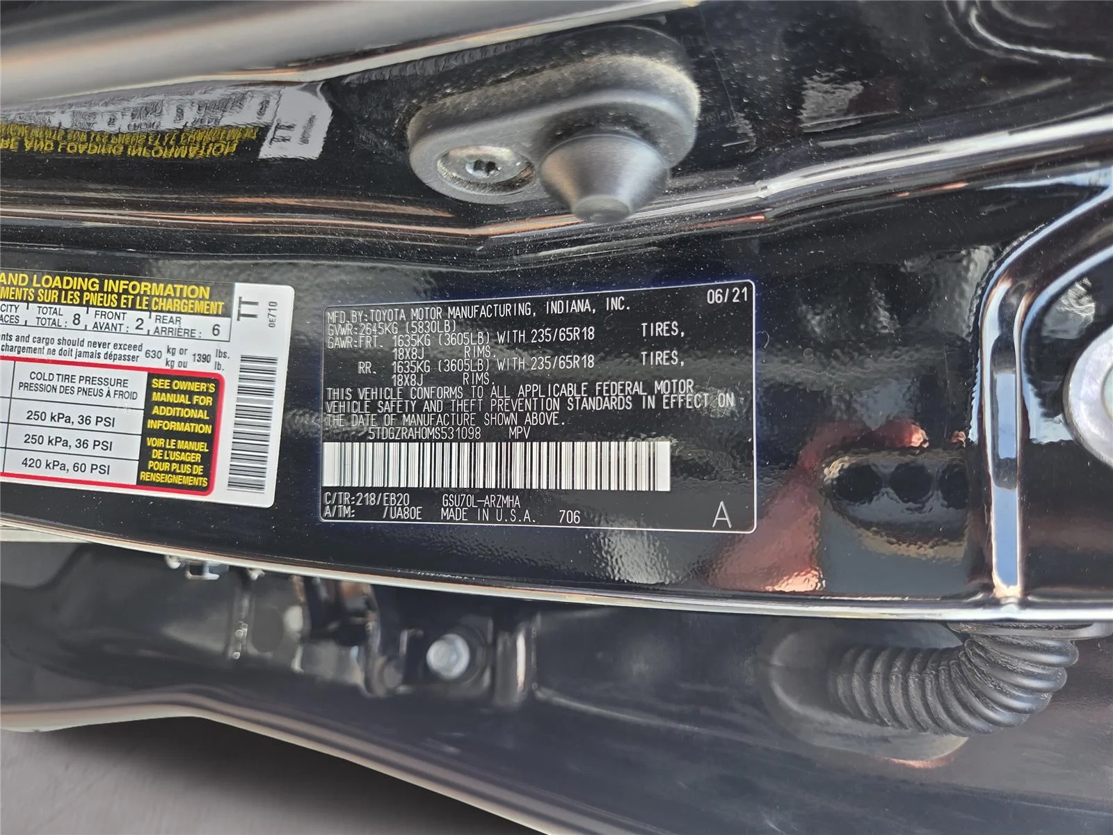 Used 2021 Midnight Black Metallic Toyota XLE image 33