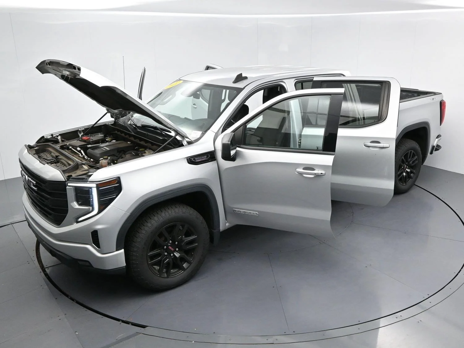 Used 2022 Quicksilver Metallic GMC Elevation image 40