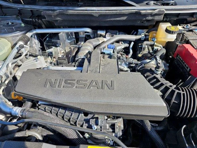 Used 2026 Gray Nissan Platinum image 22